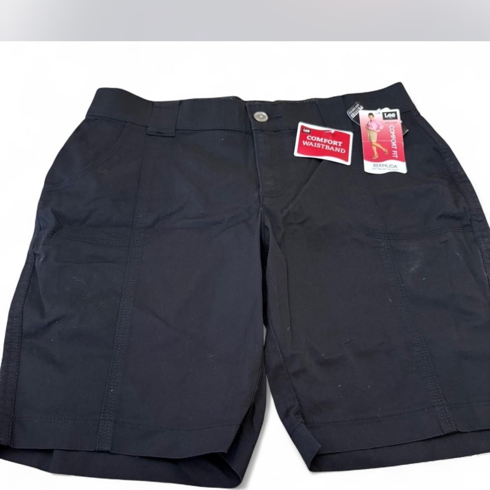 Lee women’s Cargo Shorts in Black